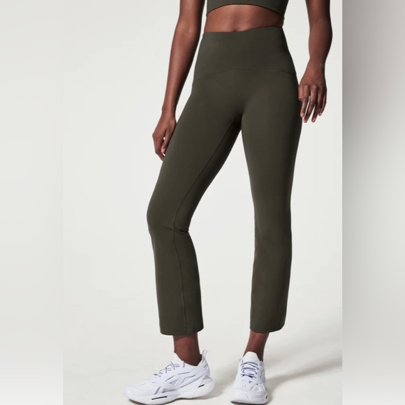 SPANX Booty Boost Ankle Flare - Picture 9 of 10